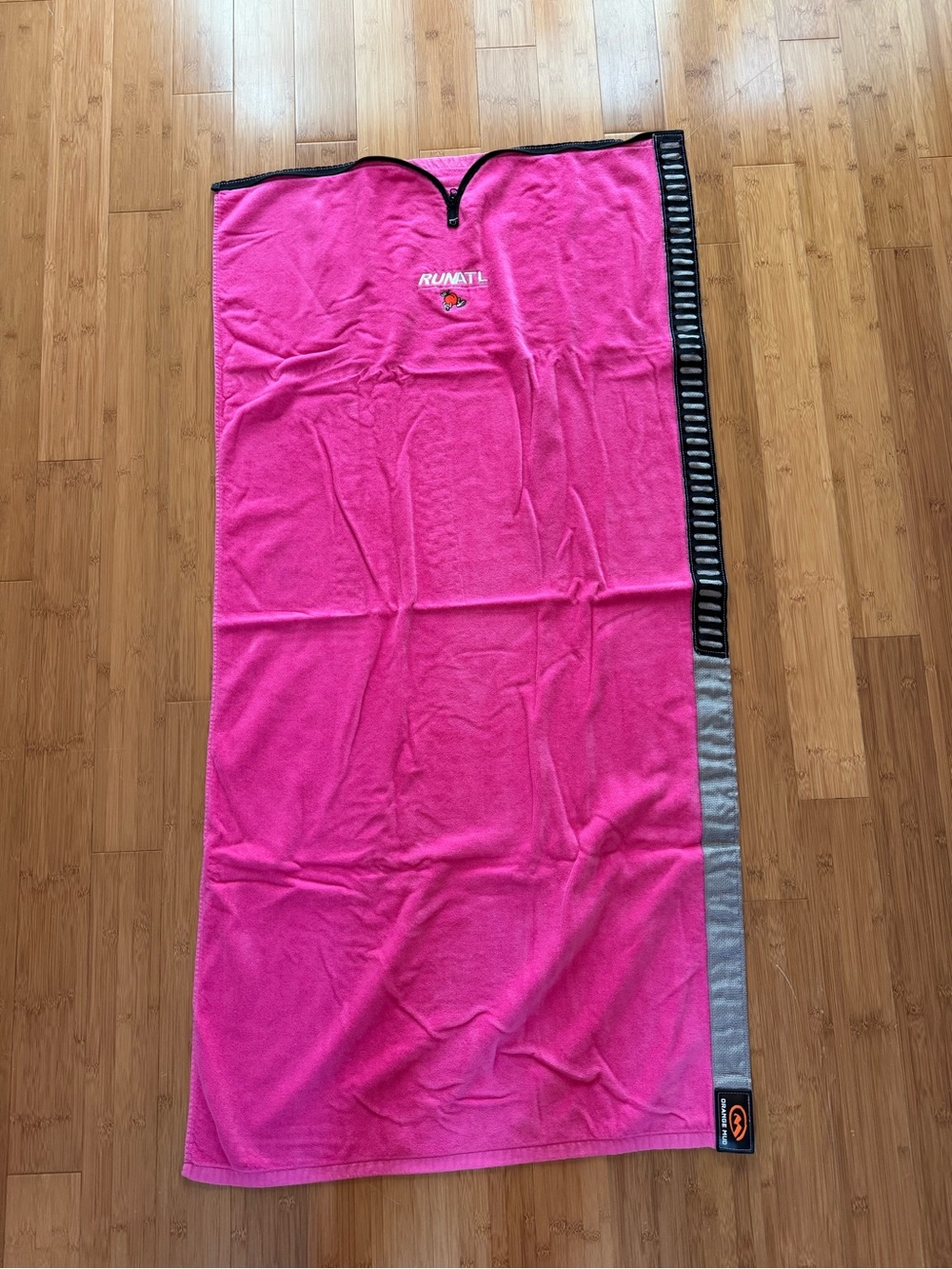 RUN ATL Pink Women's Towel Seat Cover-Up
